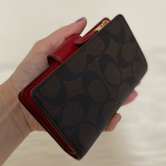 NWT💃Coach Corner Zip Wallet Signature Canvas - Picture 2 of 5